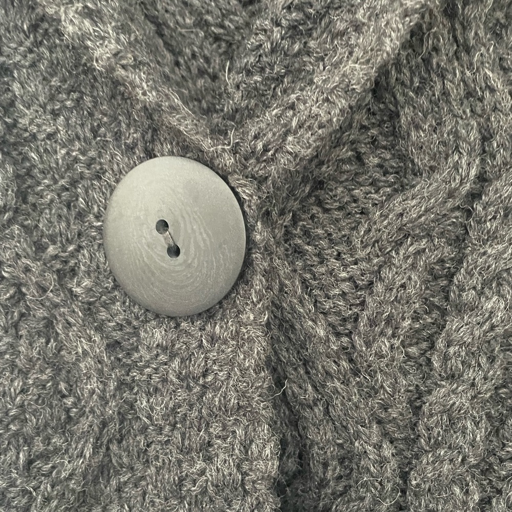 100% Merino Wool Charcoal Cable Knit Cardigan made in Ireland size Med. - Picture 3 of 6
